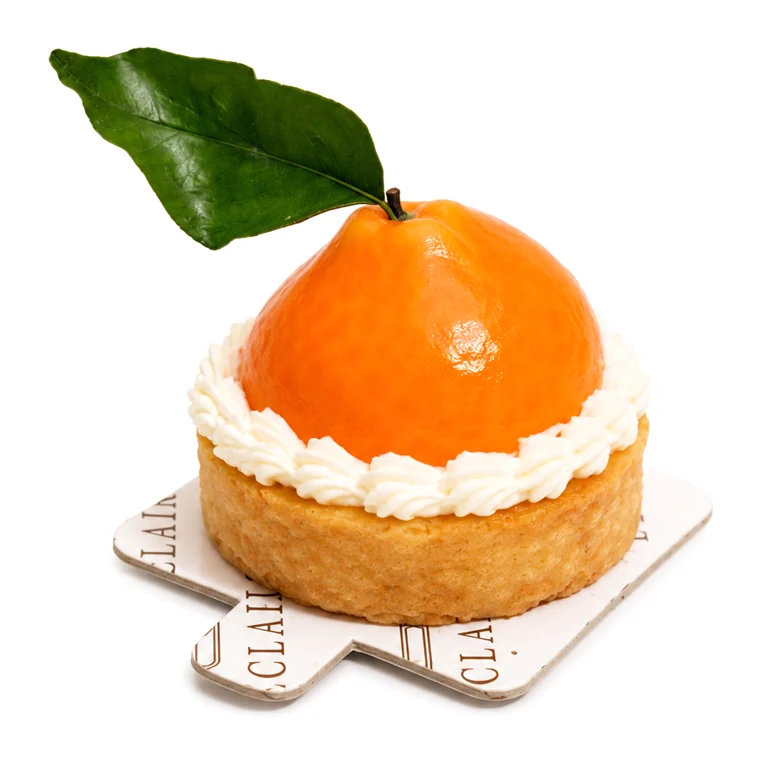Dessert trompe-l'œil en forme d'orange, feuille comprise — ÉCLAIR Pâtisserie